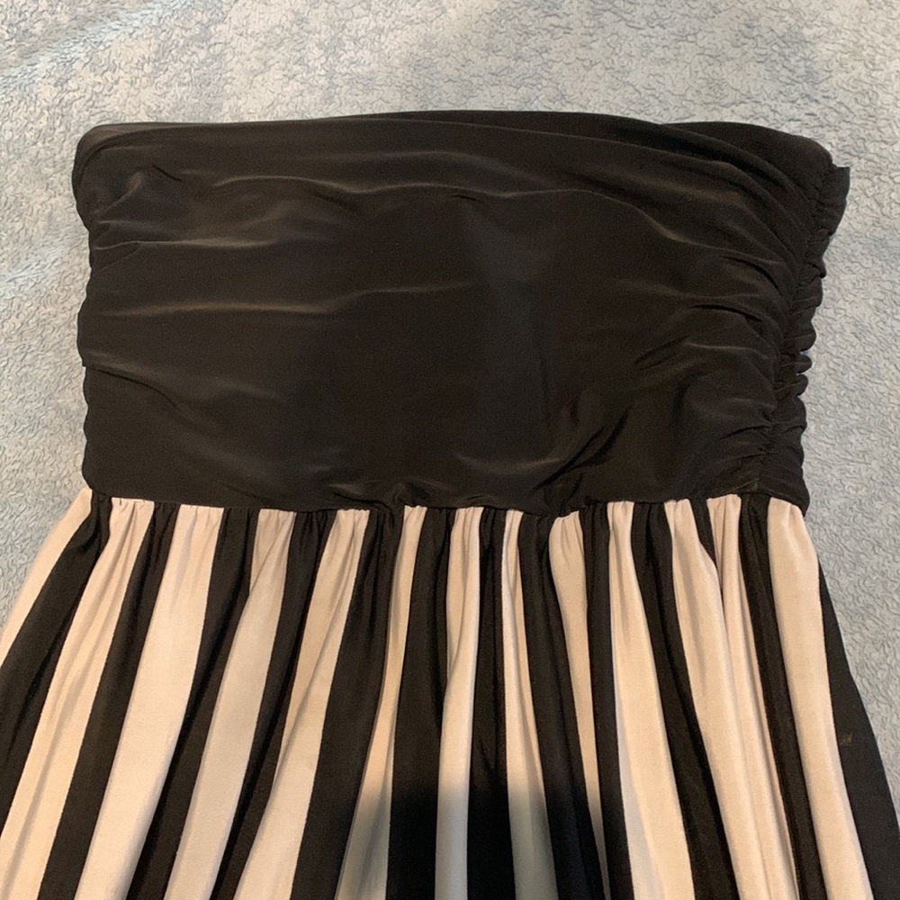 Long strapless dress size small - Picture 2 of 3